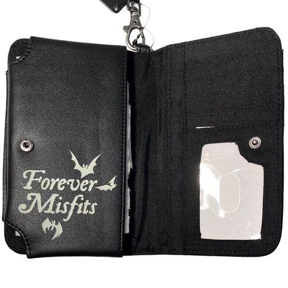 Loungefly Wristlet Nightmare Before Christmas Jack Skellington & Sally - Picture 6 of 11